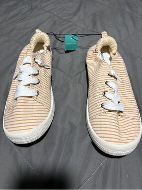 Maurice’s Shoe’s